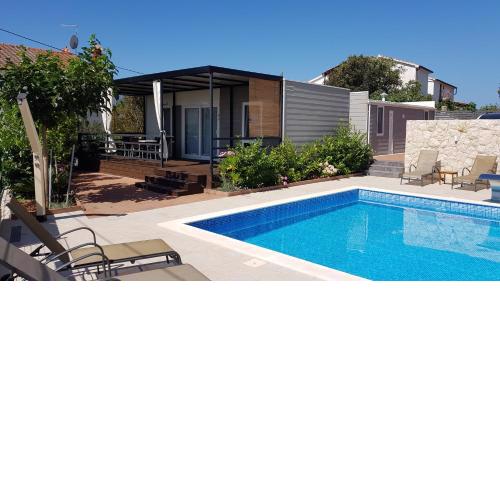 Mobile homes Suha Punta