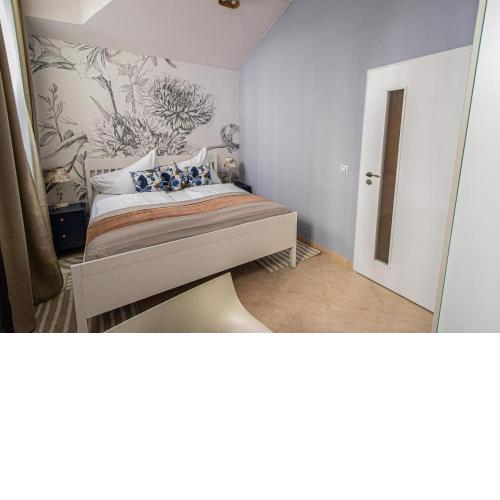 Modern and Spacious Apartments in City Center