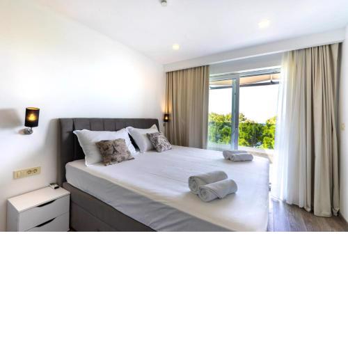 Modern apartment in Makarska with sea view