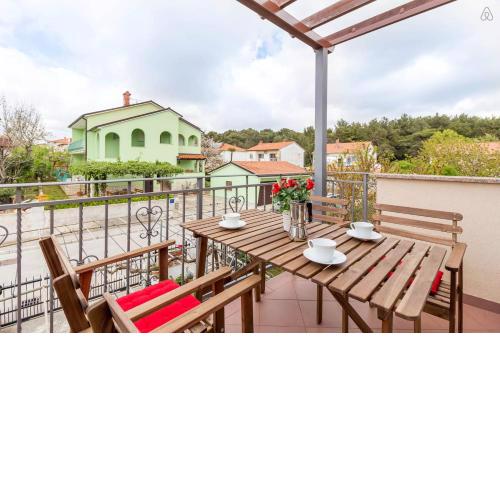 Modern Apartment Milotić