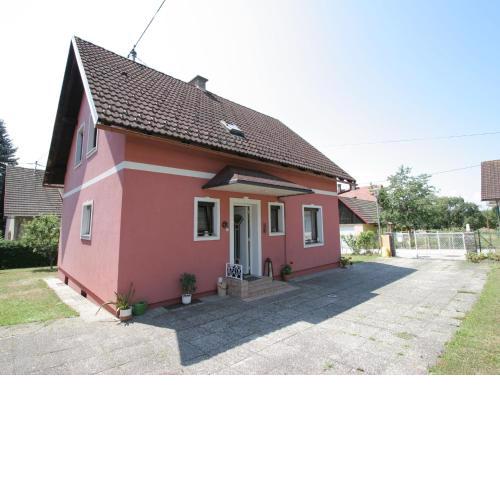 Modern apartment with garden near the Petzen ski area in Eberndorf Carinthia
