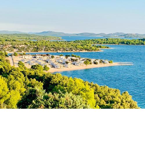 MODERN BEACH VILLAS - Buqez Camp resort