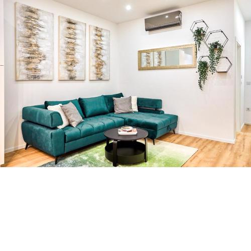 Modern Downtown Apartment
