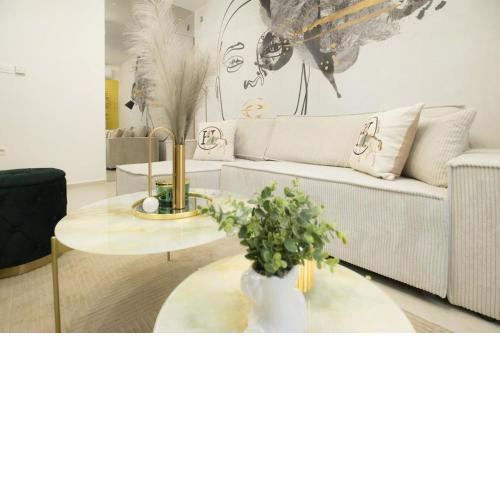 Modern Getaway in City Centre