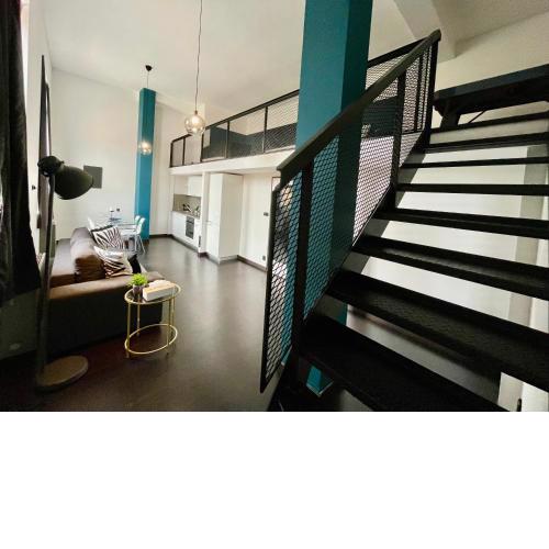 Modern Loft with AirHokey in City Centre