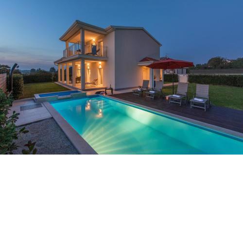 Modern Villa Anita with Pool near Porec