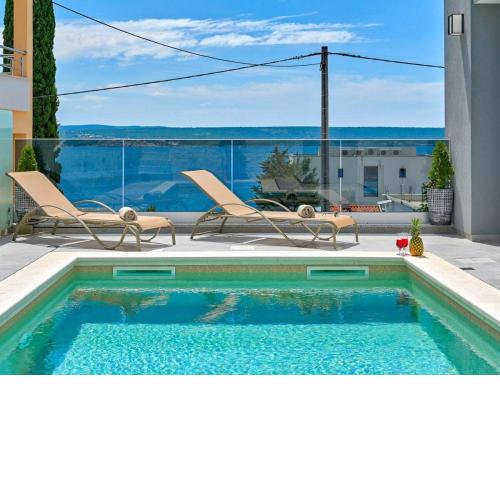 Modern Villa Futura with pool