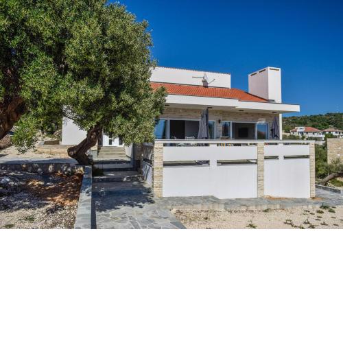 Moderner Bungalow mit Meerblick
