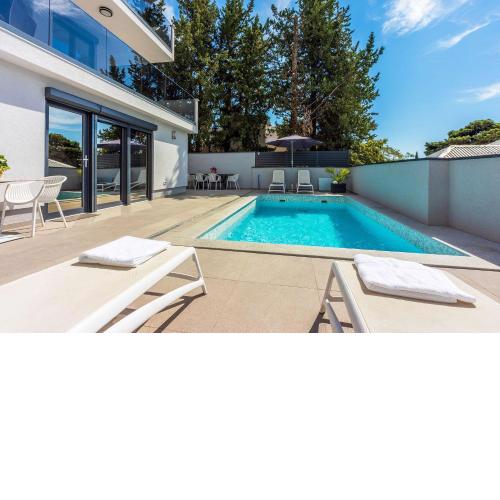 Modernes Apartment 500 Meter zum Sandstrand
