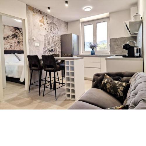 MonLux studio apartment