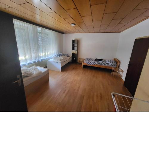 Monteurwohnung für7-8 Personen