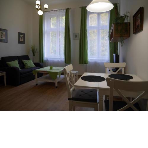 Moskevská 40