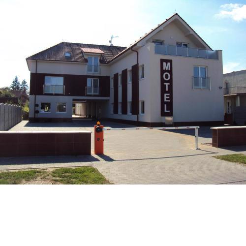 Motel Senec