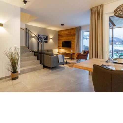 Mountain Chalet Chapeau