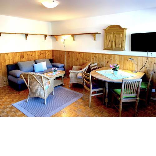 Mountain View 1-Bedroom Apartment-Top 1
