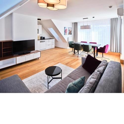 MyFavorit Apartments - Spacious Apartments next to Puplic Transport U1 direct connection to Citycenter