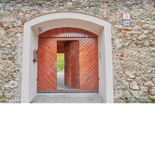 "Na Skale " Apartment in center, free parking