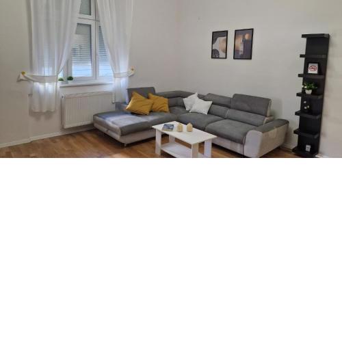 Nala AA2 Apartment