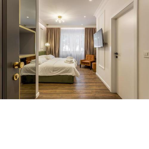 Nephelae Boutique Rooms