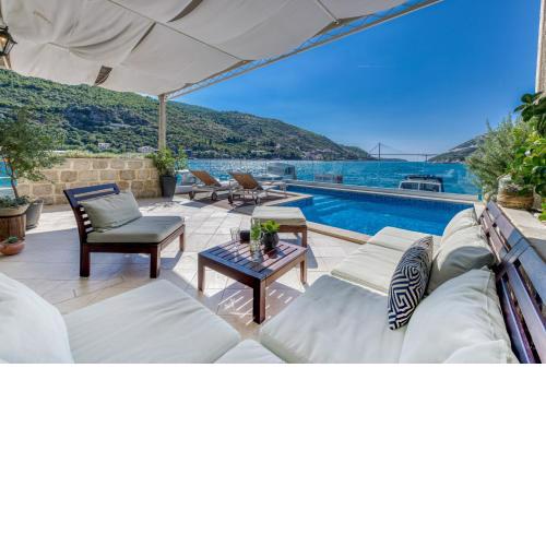 NEW - Peaceful 3BR Villa - Private Pool