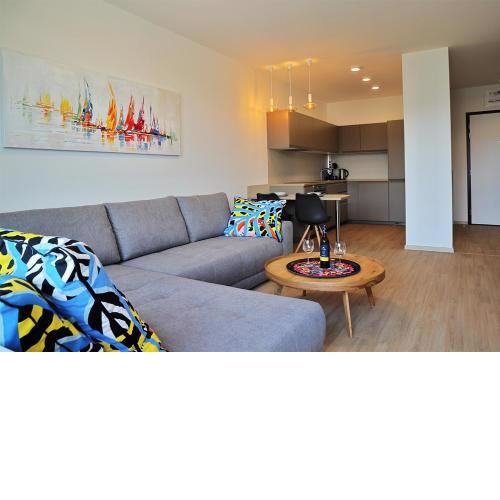 New Cozy 2 Room Pink Apartment Bratislava 058