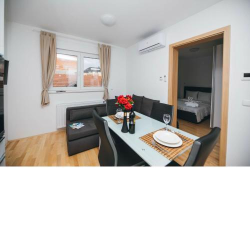 New & Modern smart HOME, FREE parking
