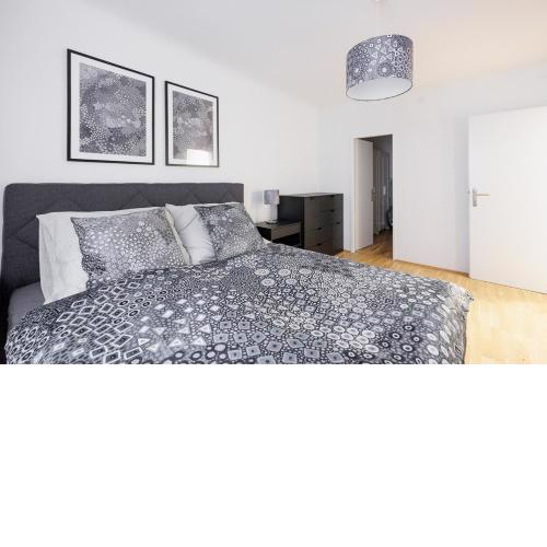 NEW! ShalalaLiving - Lucky strike! Cozy & Homely near Schönbrunn PG20