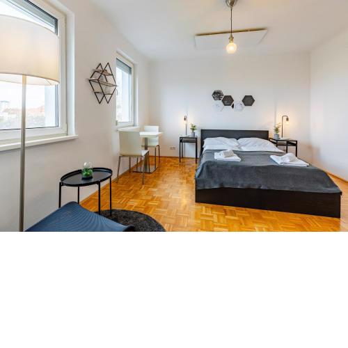 New with a View - Modern Studio