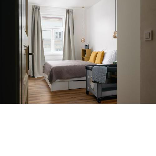 New&Modern home in Vibrant area near Centre!