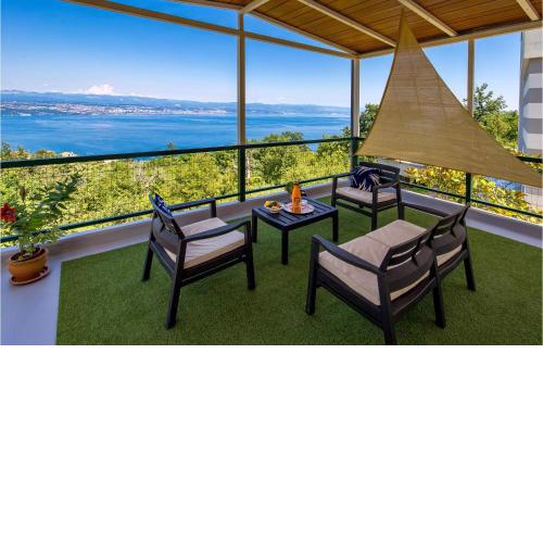 Nice Apartment In Lovran With House Sea View