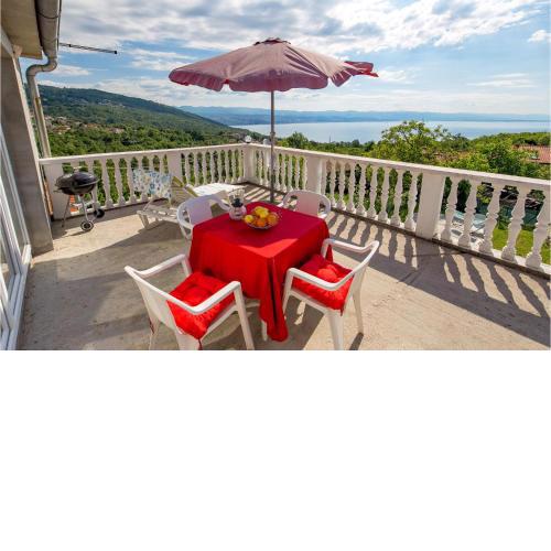 Nice Apartment In Lovran With House Sea View