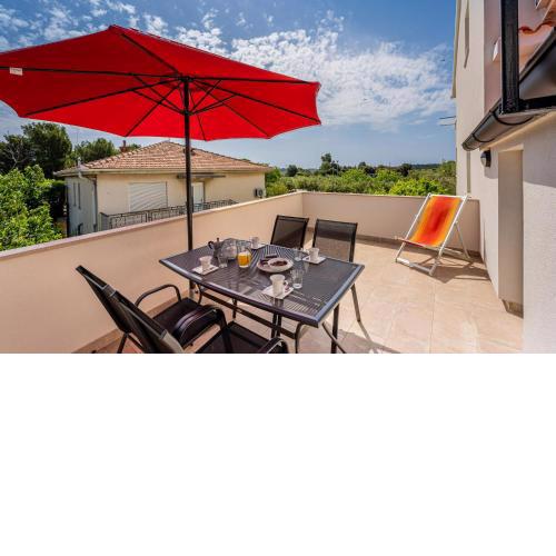 Nice Apartment In Medulin With Kitchen