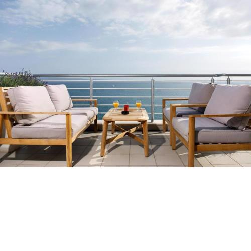 Nice Beach Apartments for 3 adults
