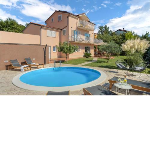 Nice Home In Jadranovo With Outdoor Swimming Pool
