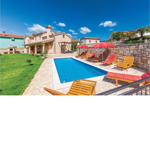 Nice Home In Krsan With Kitchen