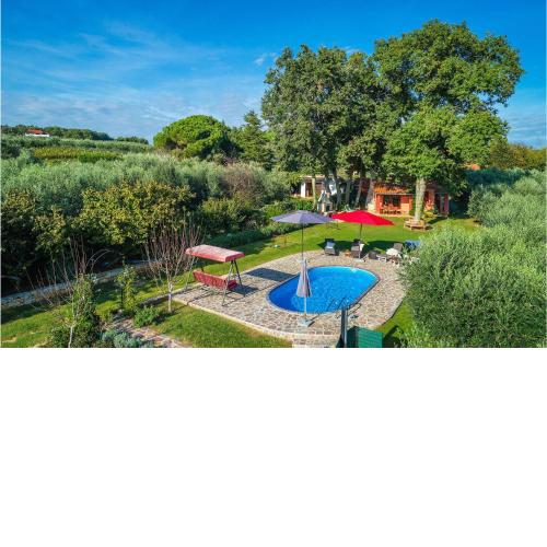 Nice Home In Medulin With Outdoor Swimming Pool