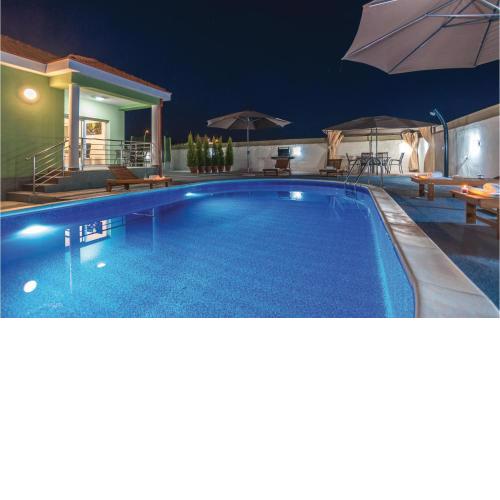 Nice Home In Murvica With Wifi