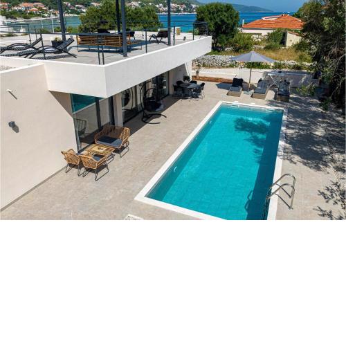 Nice Home In Prizba With Outdoor Swimming Pool