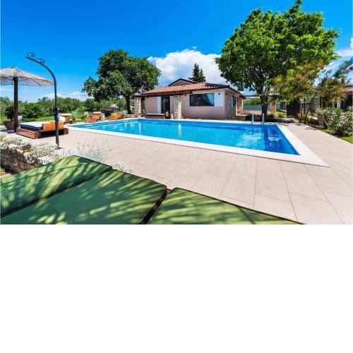 Nice Home In Rovinj With House A Panoramic View