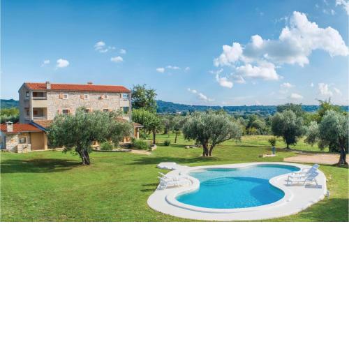 Nice Home In Rovinj With Outdoor Swimming Pool
