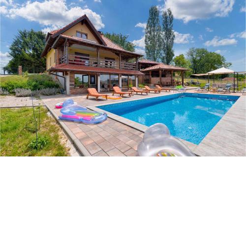 Nice Home In Zelezna Gora With Sauna
