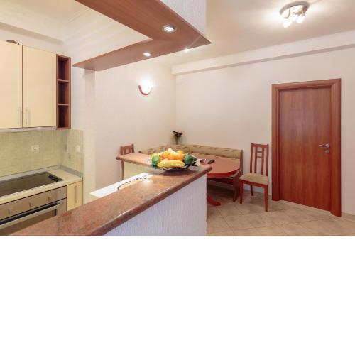 Niki Apartment