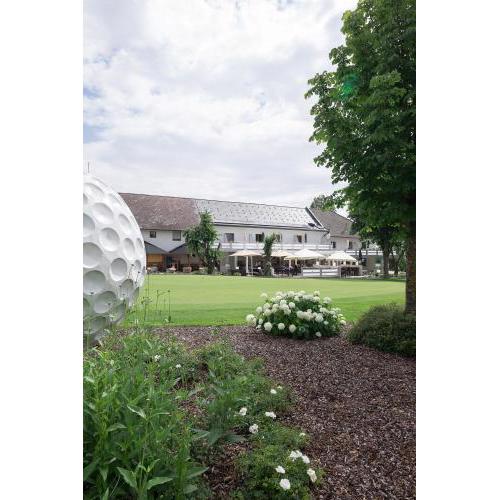 OG's Golf Lodge