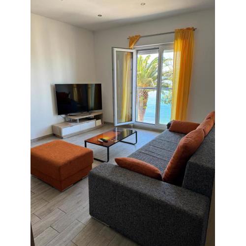 Oki Apartment