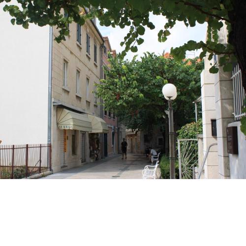 Old Town Apartment