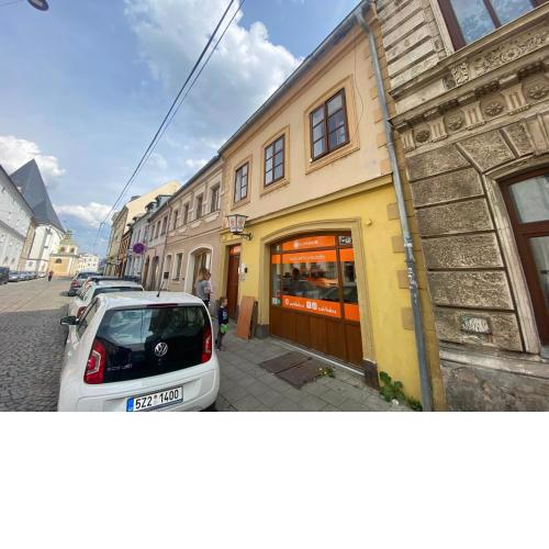 Old Town Apartments S12