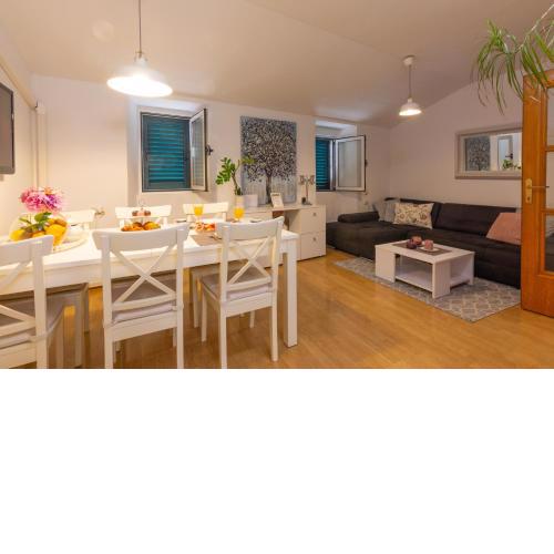 Old town Katarina Apartment