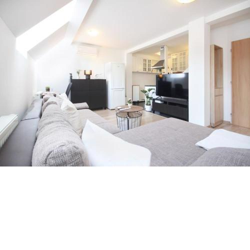 Old town Sunrise apartment