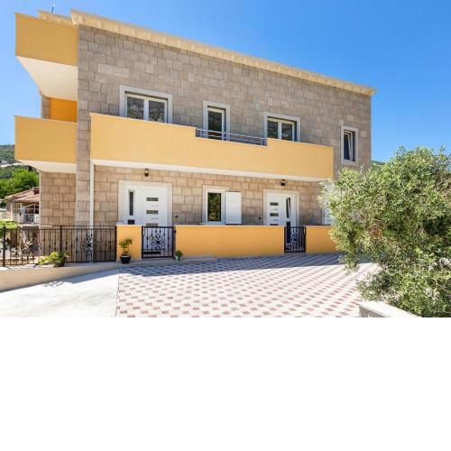 Olive tree apartment 1