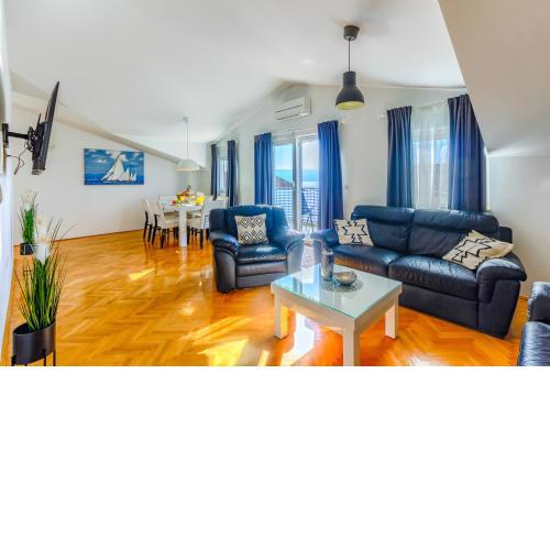 OMIŠ WIND ROSE Apartment